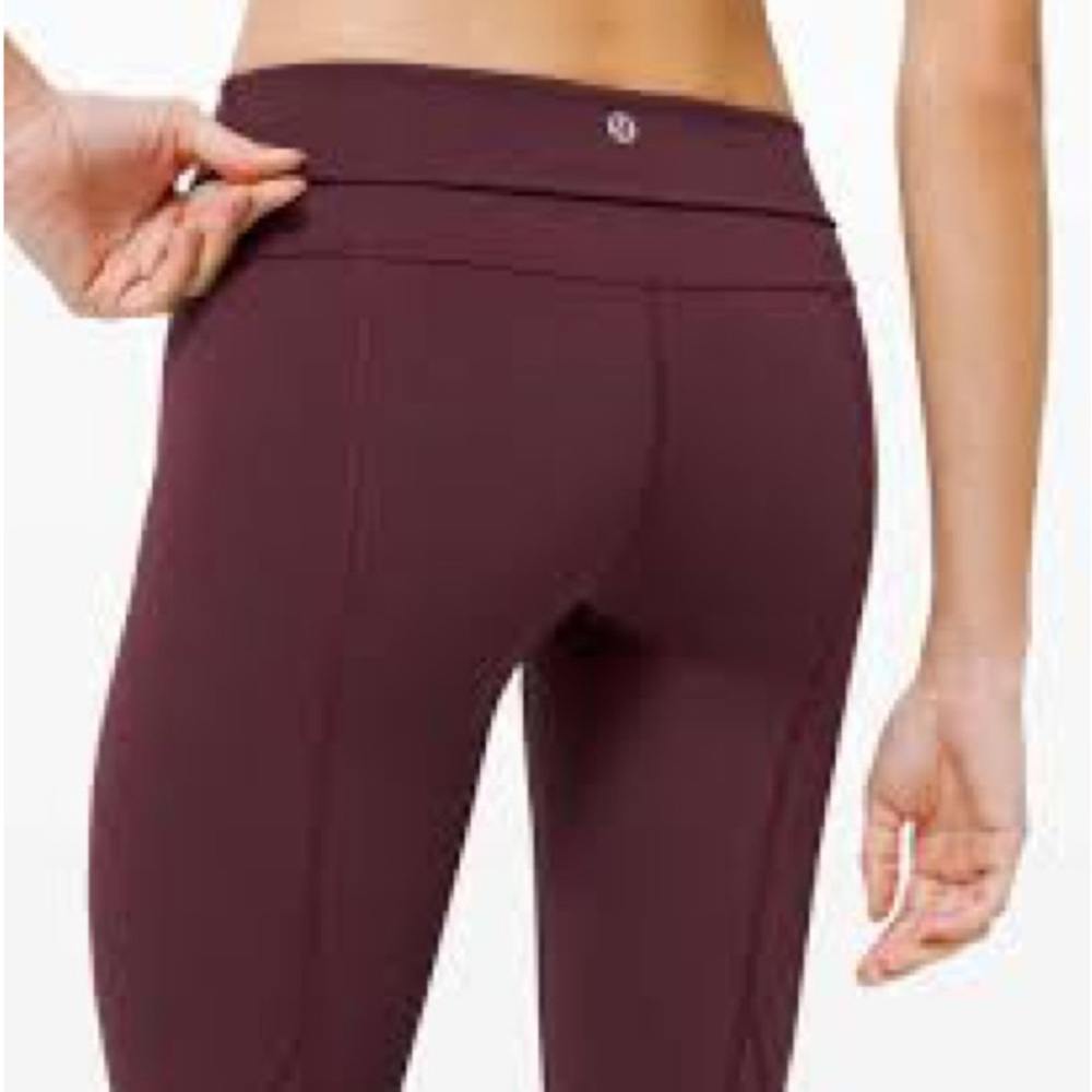 Lululemon Wunder Under Crop High-Rise Roll Down Scallop Full-On Luxtreme Red - Picture 3 of 10